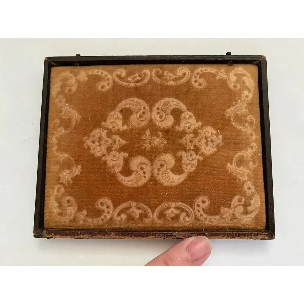 Vtg Antique Victorian Padded Daguerreotype Cabinet Photo Picture Cases Lids Tops